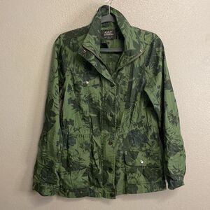 Green utility jacket with tropical print- Size large